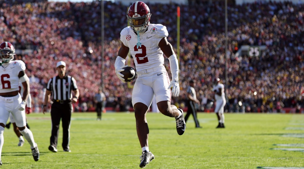 Alabama Crimson Tide defensive back Caleb Downs (2) celebrates after coming up with an interception in the first quarter of the Rose Bowl game against Michigan.